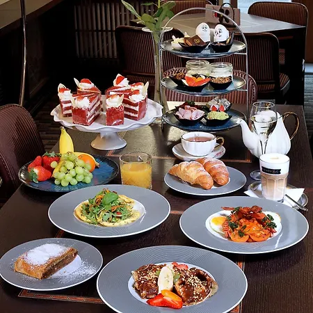 Hotell Authentic 4*