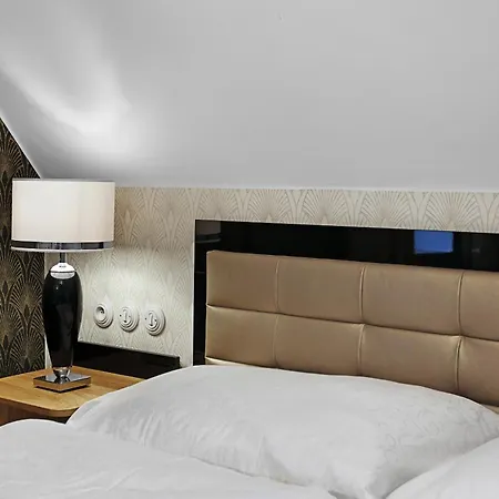 Authentic Отель 4*