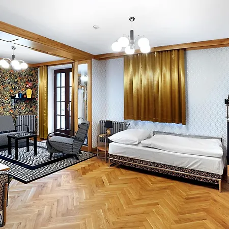 Отель Authentic 4*