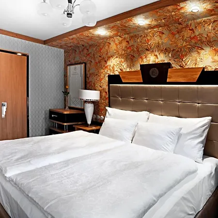Hotell Authentic 4*